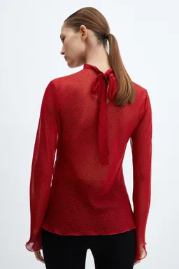 Blusa espalda con lazo de Mango en Blusas para argentina