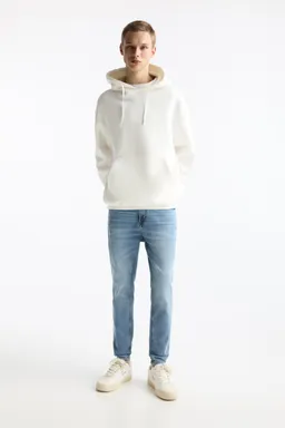 Jeans carrot lavado de Pull&Bear en Pantalones para argentina
