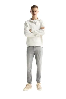 Jeans carrot lavado de Pull&Bear en Pantalones para argentina