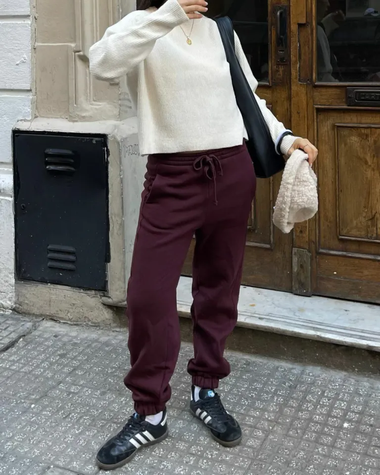 Jogger deportivo con cintura elástica ajustable y costuras laterales adelantadas de Sky en Pantalones para argentina