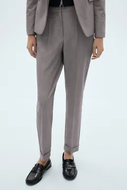 Pantalón traje recto de Mango en Pantalones para argentina