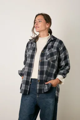 Camisa kansas de Nicole en Camisas para argentina