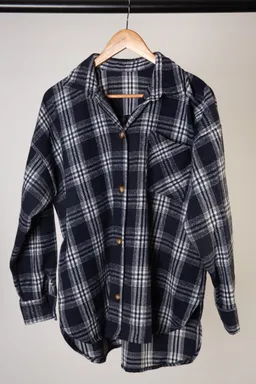 Camisa kansas de Nicole en Camisas para argentina