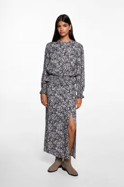 Falda floral con abertura de Mango Teen en Faldas para argentina