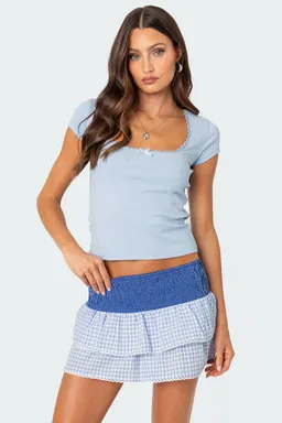 Remera priscilla con encaje de Edikted en Remeras para argentina