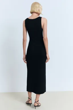 Vestido punto escote lazo de Mango en Vestidos para argentina