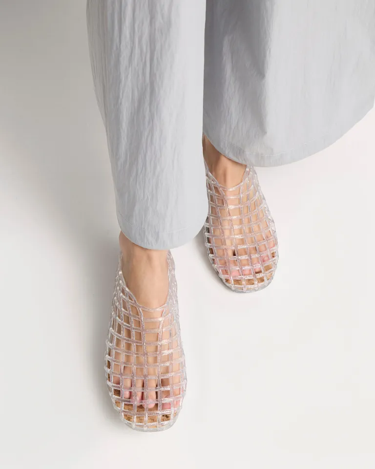 Ballerinas de PVC entramado con glitter y suela cómoda de Prüne en Ballerinas para argentina