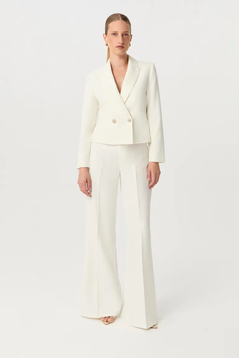 Blazer corto cruzado de sastrería elástica de silueta recta y manga larga de Markova en Blazers para argentina