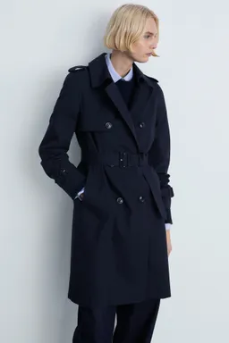 Trench clásico con cinturón de Mango en Chaquetas para argentina