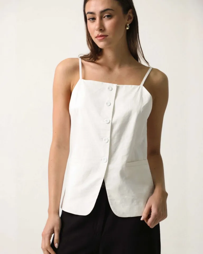 Chaleco importado con breteles regulables y bolsillos funcionales de Hesed en Chalecos para argentina