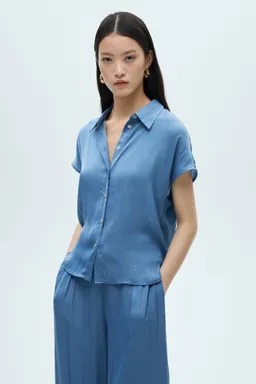 Camisa manga corta satinada de Mango en Camisas para argentina