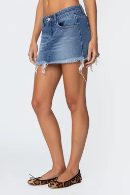 Mini falda denim rota tomi de Edikted en Faldas para argentina