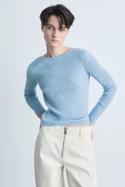 Sweater canalé cuello barco de Mango en Buzos y Sweaters para argentina