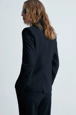 Americana traje raya diplomática de Mango en Blazers para argentina
