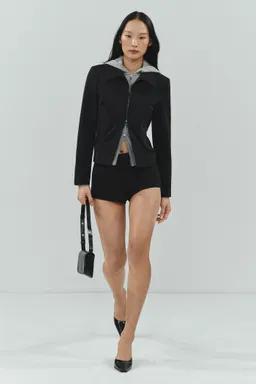 Chaqueta entallada con cremallera de Mango en Chaquetas para argentina