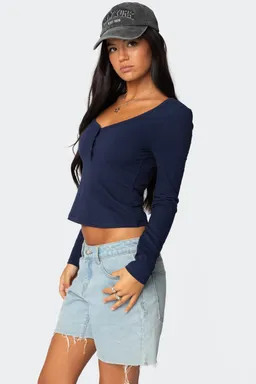Top henley leah de Edikted en Tops para argentina