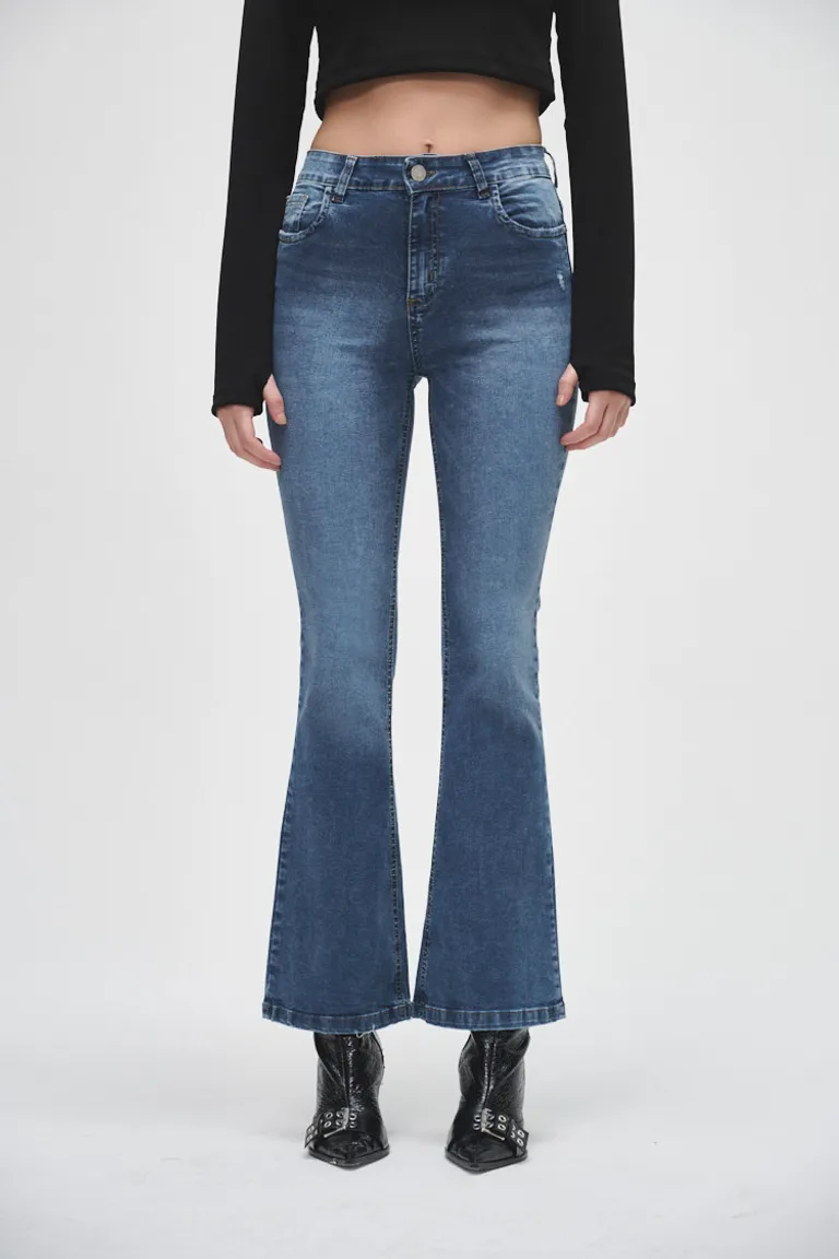 Pantalones vaqueros de tiro alto con efecto campana, diseño elegante y sofisticado de Sweet en Pantalones para argentina