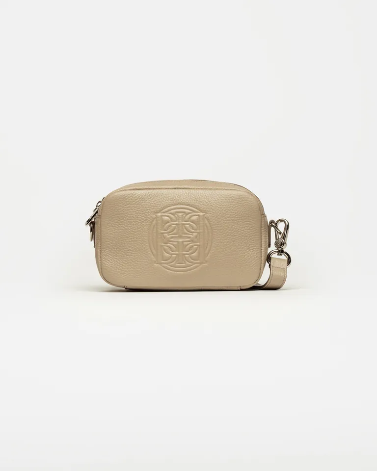 Bolso bandolera de cuero granulado en tono beige para mujer de Prüne en Bolsos y Carteras para argentina