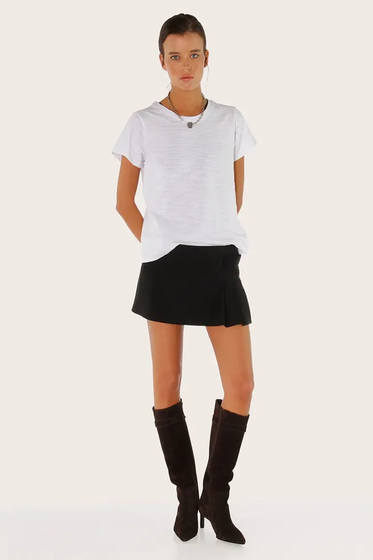 Remera de manga corta de algodón con logo bordado para mujer de Sofia Sarkany en Remeras para argentina