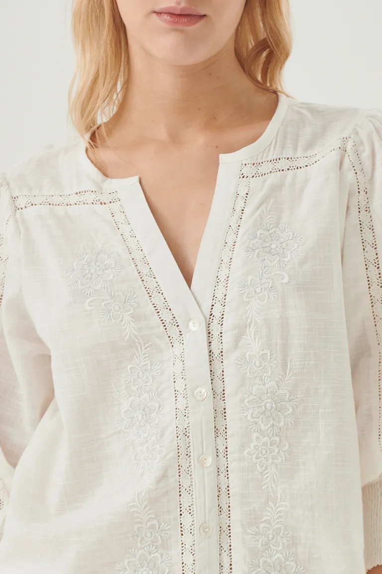 Camisa blanca de diseño clásico y elegante para mujer de Sweet en Camisas para argentina