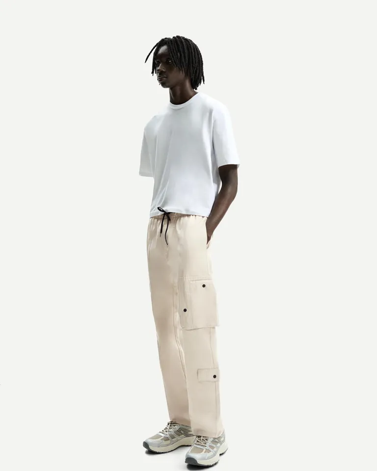 Pantalón wide leg multibolsillos de Bershka en Pantalones para argentina