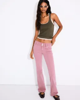 Jeans bootcut tiro bajo de Bershka en Pantalones para argentina
