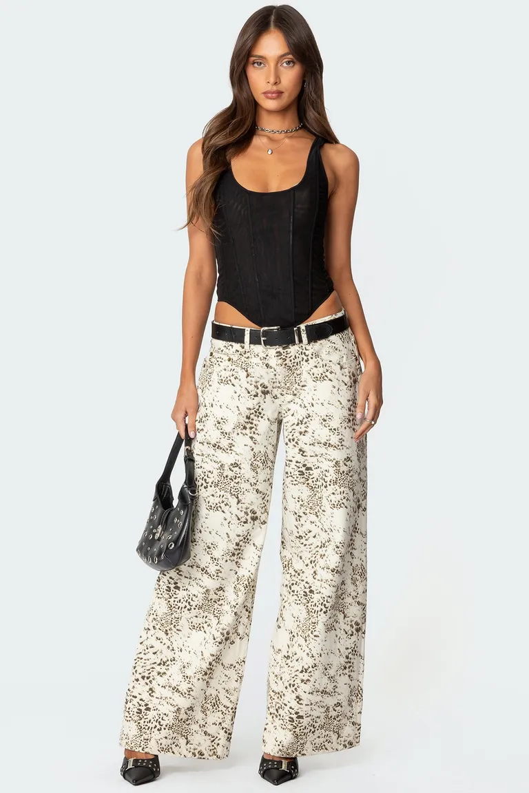 Jeans baggy tiro bajo leopardo de Edikted en Pantalones para argentina