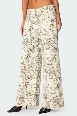 Jeans baggy tiro bajo leopardo de Edikted en Pantalones para argentina