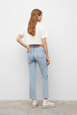 Jeans slim deshilachado de Mango Teen en Pantalones para argentina