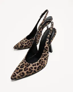 Zapato tacón animal print de Bershka en Zapatos con Tacos para argentina