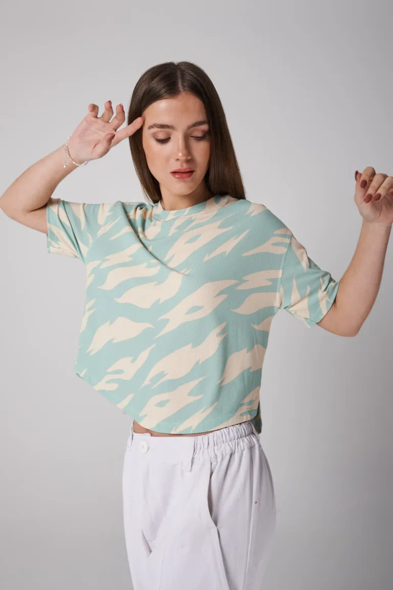 Remera estampada de corte suelto y cómodo para mujer de Apricot en Remeras para argentina