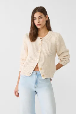 Chaqueta punto botones dorados de Stradivarius en Chaquetas para argentina