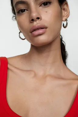 Vestido midi con tirantes de Mango en Vestidos para argentina