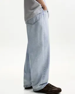 Jeans súper baggy de Bershka en Pantalones para argentina