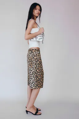 Bermudas jean leopardo de Mango en Shorts para argentina
