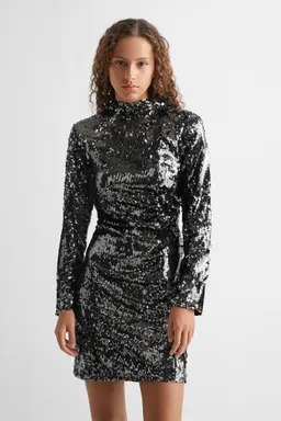 Vestido lentejuelas cuello halter de Mango Teen en Vestidos para argentina