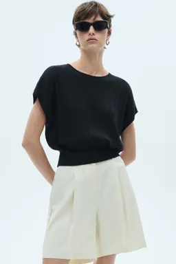 Top punto textura de Mango en Tops para argentina