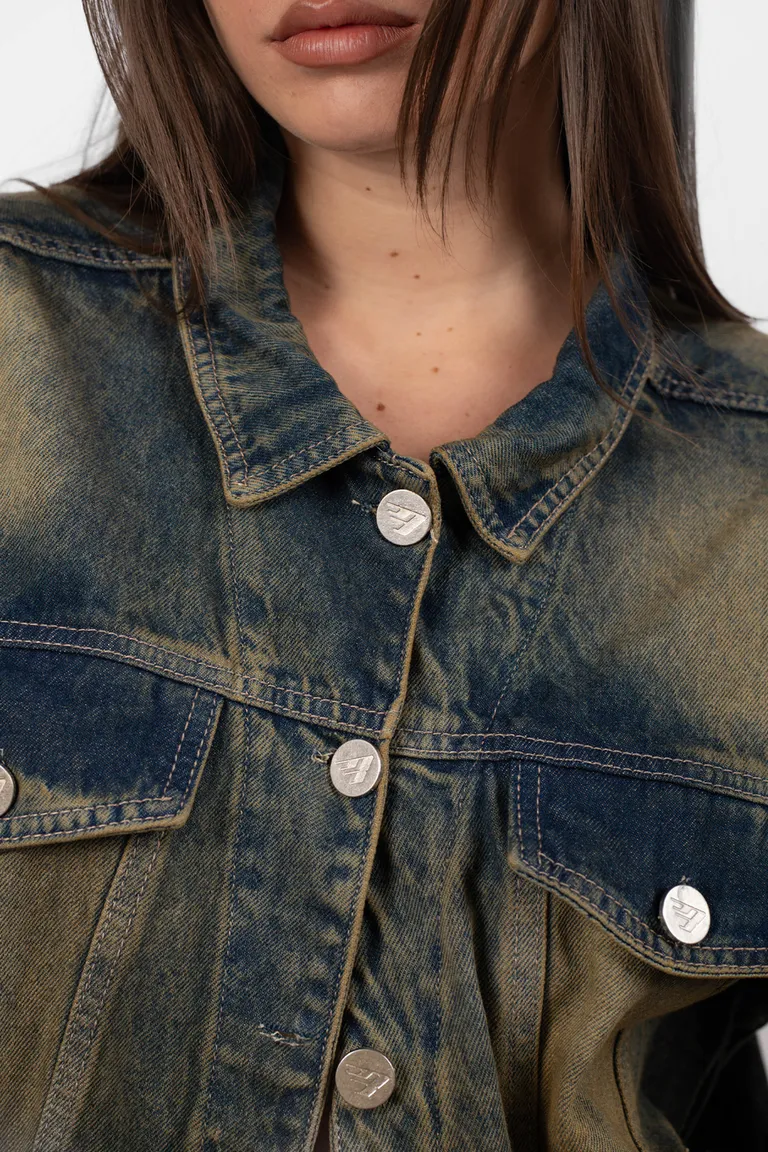 Chaqueta denim azul de corte regular con lavado matizado y acabado artesanal de Top White en Chaquetas para argentina