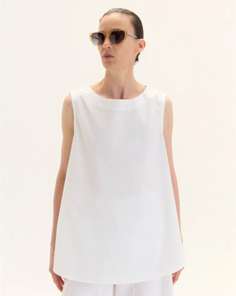 Top blanco sin mangas de corte evasé para un estilo elegante y versátil de Blue Sheep en Tops para argentina