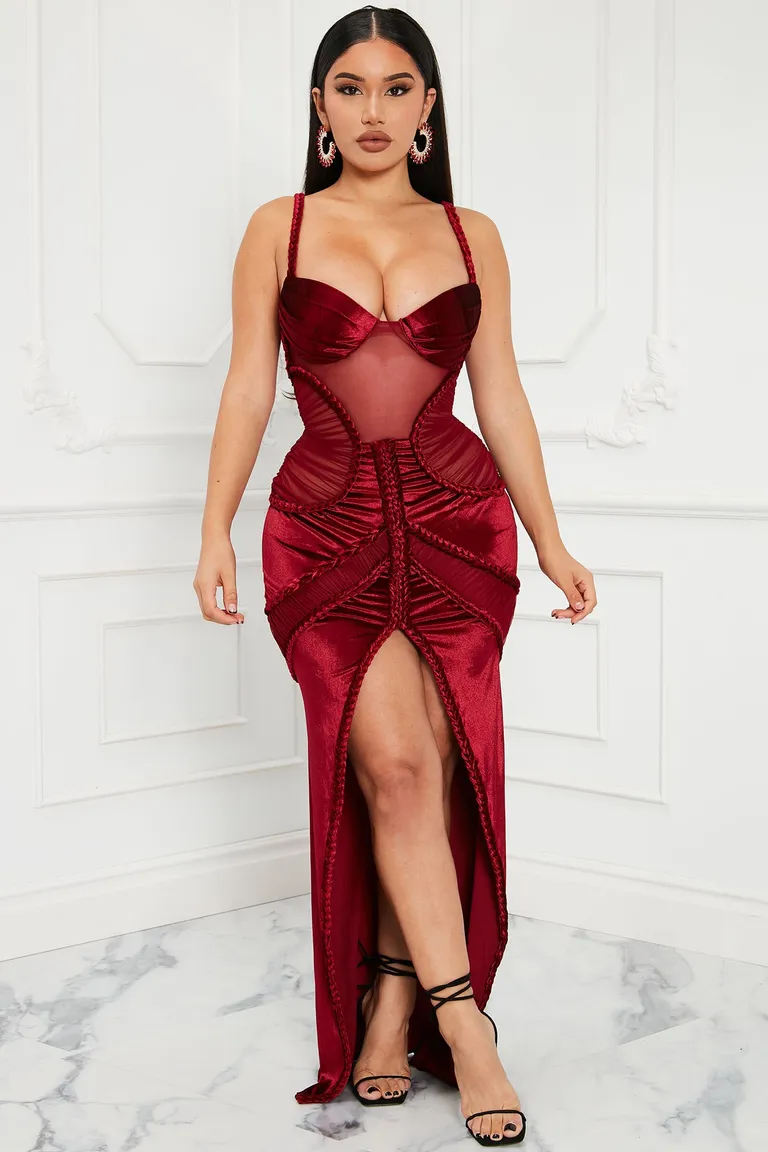 Vestido maxi velvet impactante de Fashion Nova en Vestidos para argentina