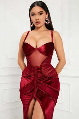 Vestido maxi velvet impactante de Fashion Nova en Vestidos para argentina