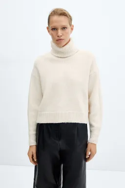Sweater tejido cuello alto de Mango en Buzos y Sweaters para argentina