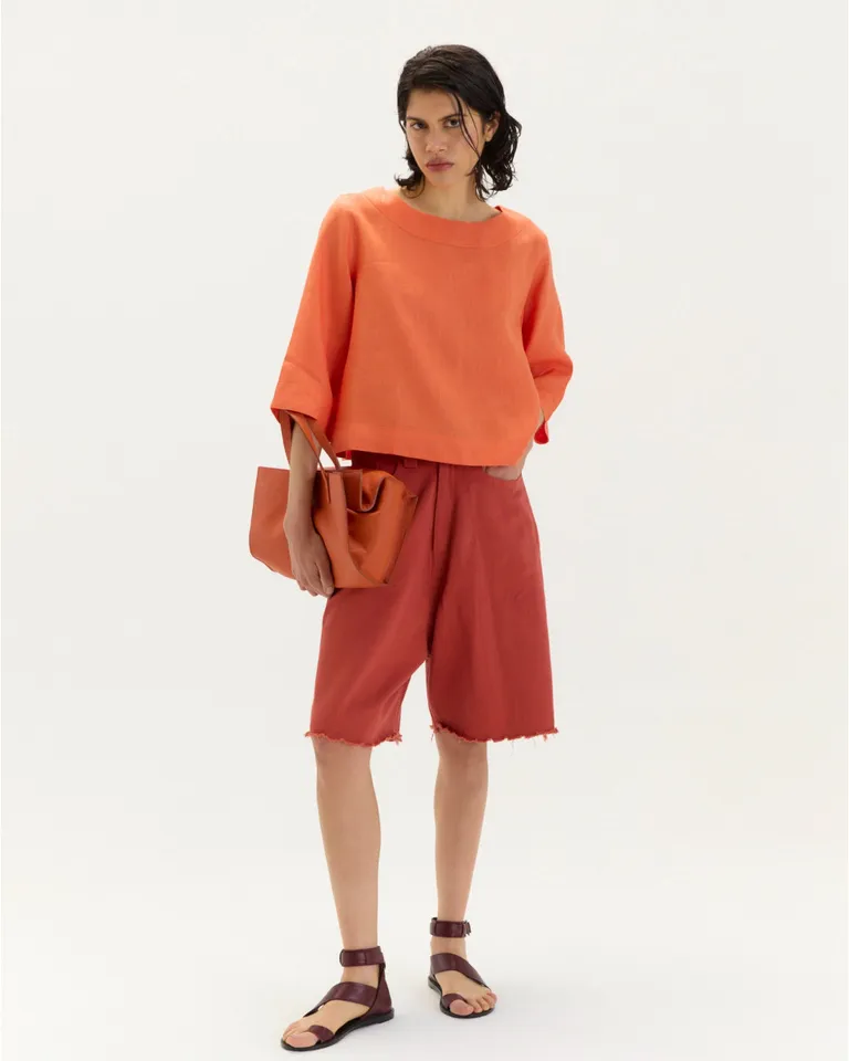 Top femenino de lino con escote bote y mangas 3/4 de Blue Sheep en Tops para argentina