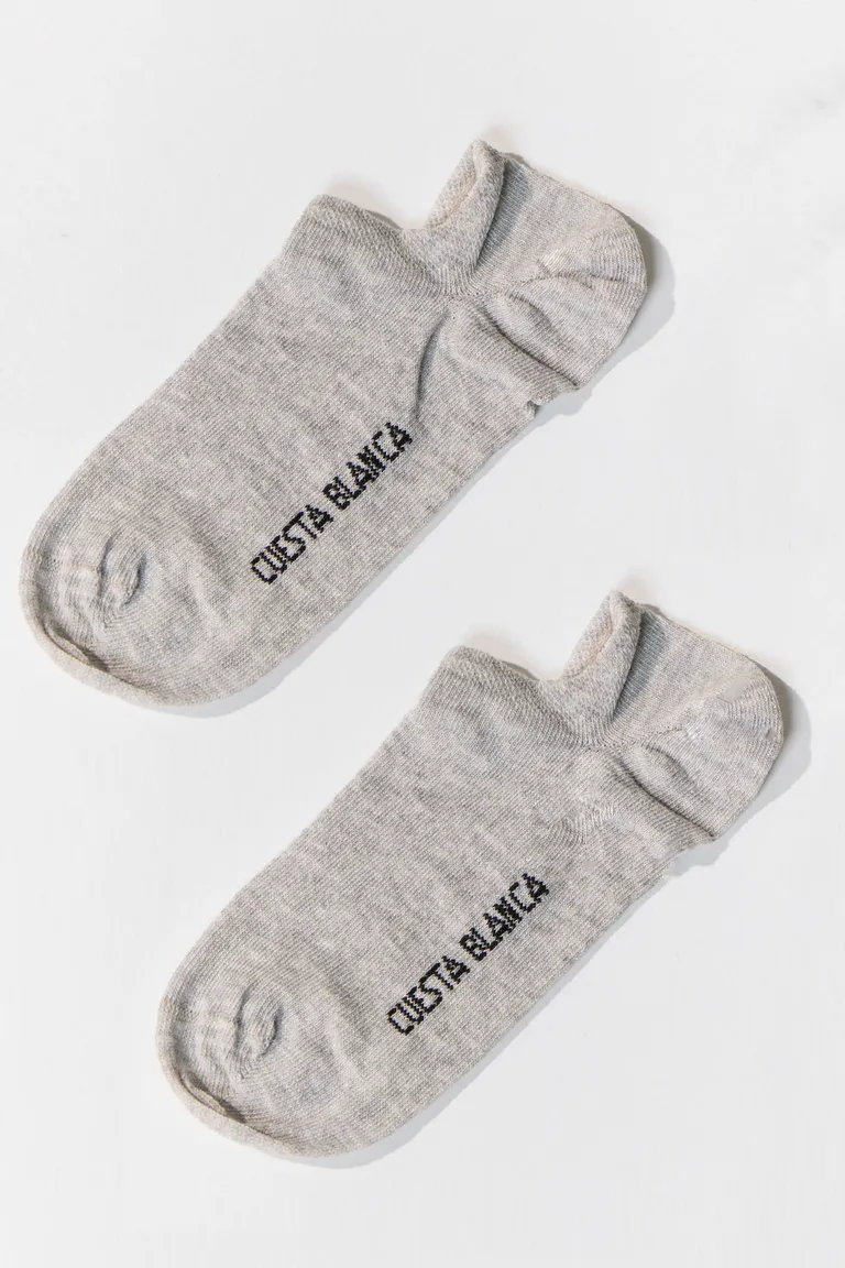 Par de medias plantil invisible de diseño discreto y cómodo para mujeres de Cuesta Blanca en Ropa Interior y Medias para argentina