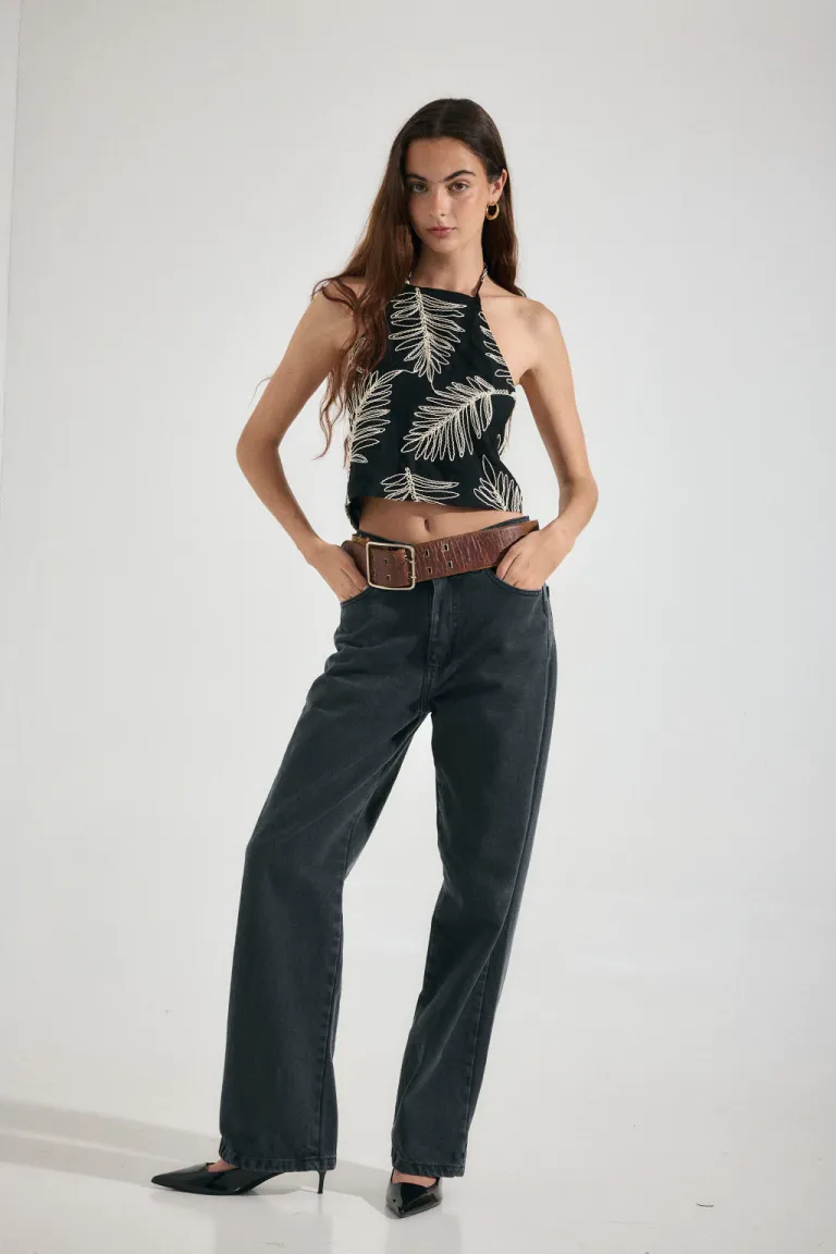 Blusa bordada sin mangas para mujer con lazos en cuello y espalda de Audaz en Blusas para argentina