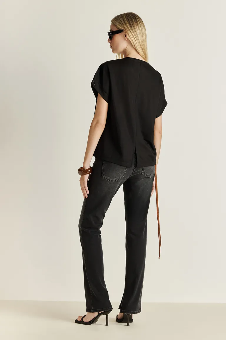 Remera básica de diseño femenino de corte regular y estilo relajado de Tucci en Remeras para argentina