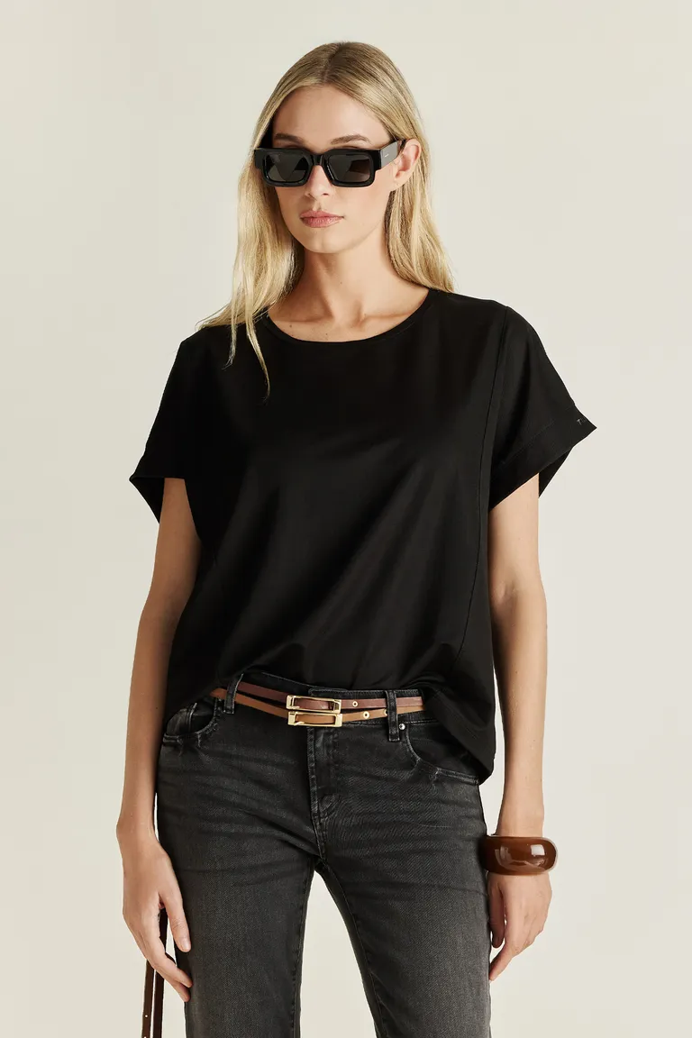 Remera básica de diseño femenino de corte regular y estilo relajado de Tucci en Remeras para argentina