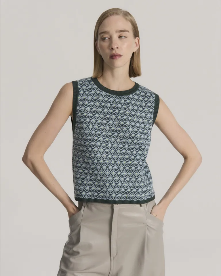 Chaleco sin mangas tejido con textura visual y escote redondo a la base de Blue Sheep en Chalecos para argentina