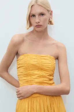 Top fruncido palabra honor de Mango en Tops para argentina