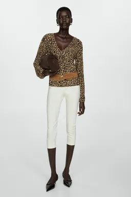 Blusa animal print de Mango en Blusas para argentina